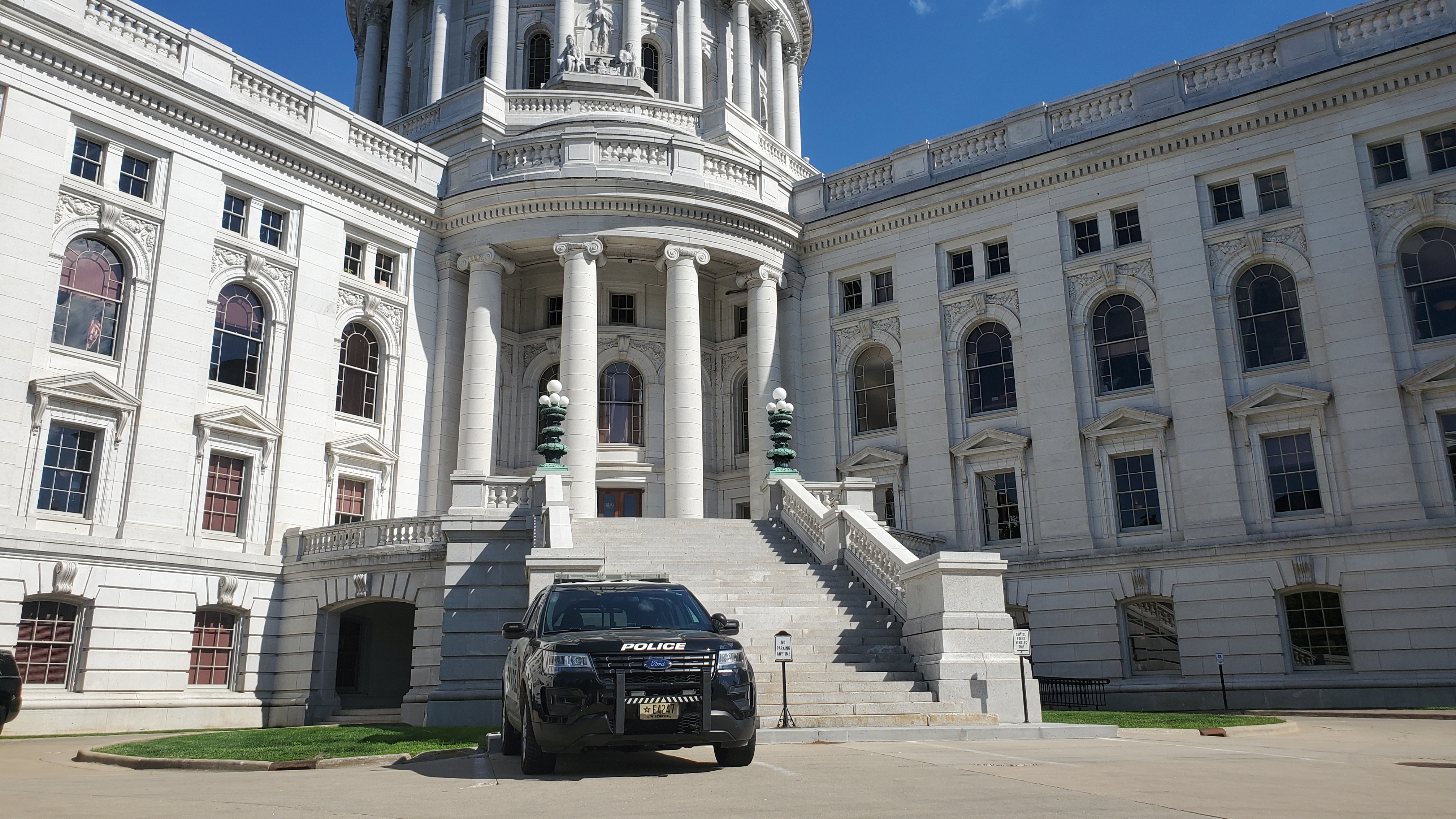 Bipartisan bill to aid recruiting at small police depts stalls after state budget snub