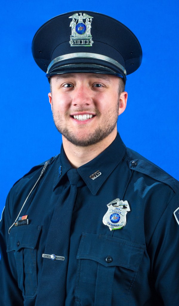 Neenah cop quit last policing job amid accusations of sexist and racist ...